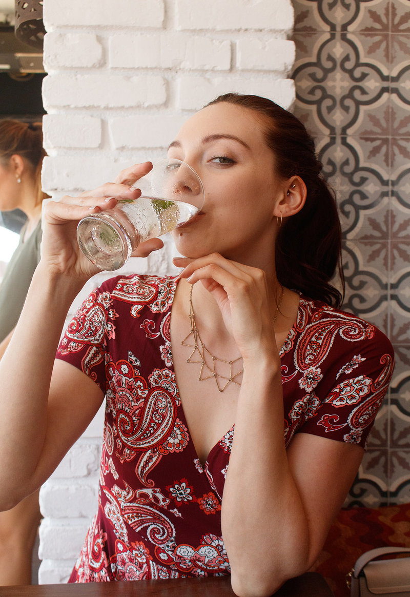Камилла, 25
